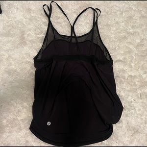 Lululemon tank size 6🖤
